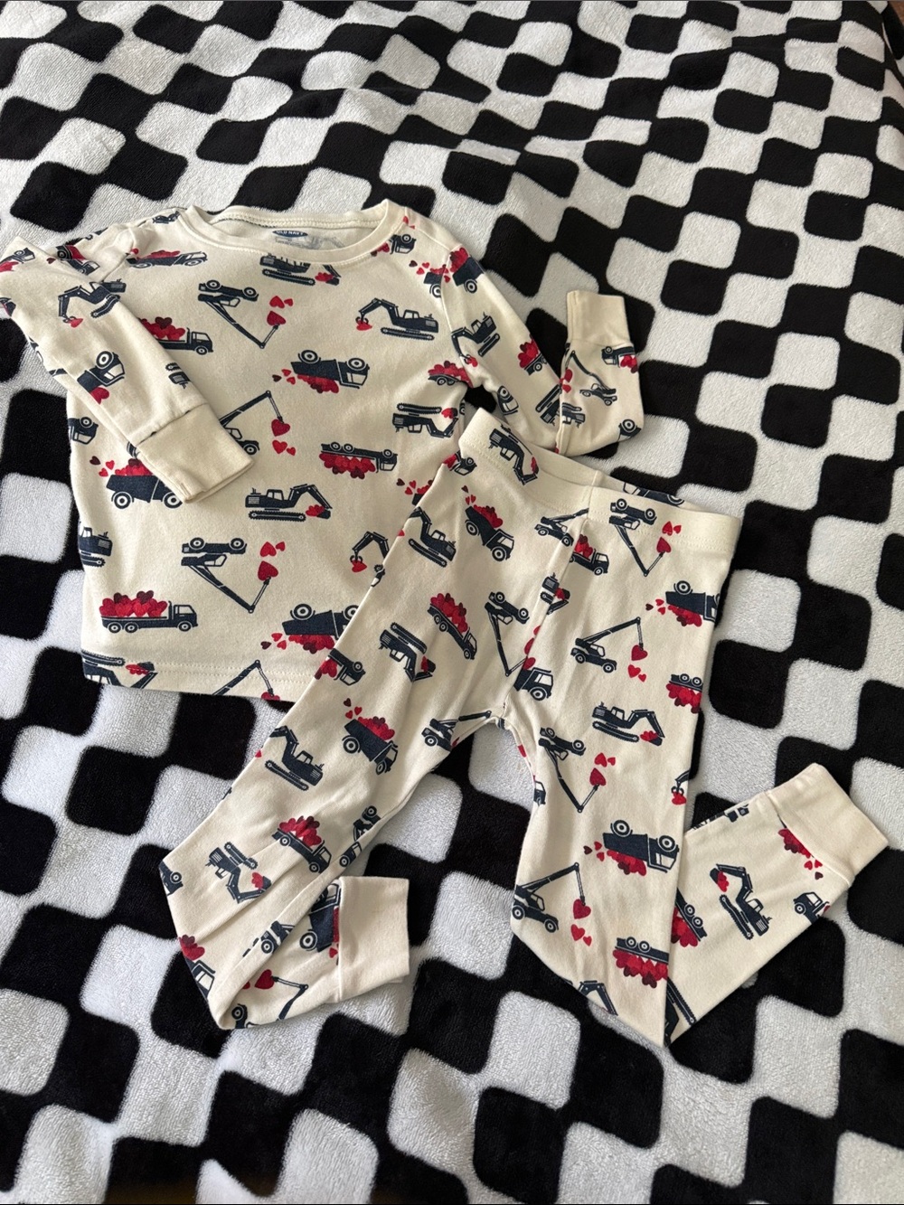Kids Heart Construction Truck Pajama Set - Red & Navy